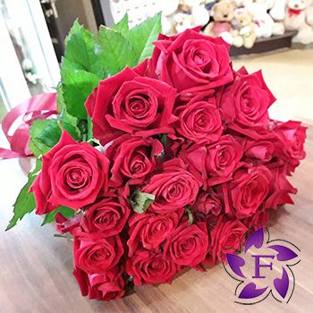 Bouquet of 21 red roses Buy 21 roses