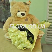 25 white roses in a bouquet - Photo 3