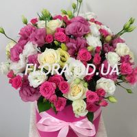 Коробка с цветами и рафаэлло - Фото 1