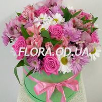 Ніжні квіти в шляпній коробці - Фото 1 Ніжні квіти в шляпній коробці - Фото 1