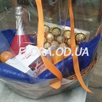 Подарочная корзина с шампанским и фруктами - Фото 1