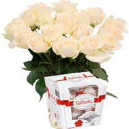 19 белых роз и конфеты