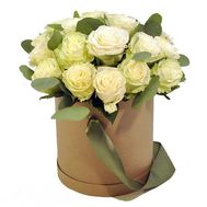 21 троянда в коробці круглої