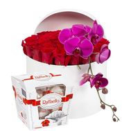 51 роза с орхидеей и конфеты