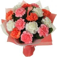 Букет 15 разноцветных гвоздик
