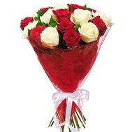 Букет из 17 красных и белых роз