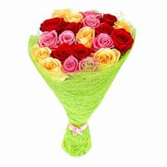 Букет из 21 разноцветной розы