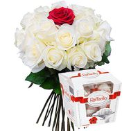 Букет из 25 роз с конфетами