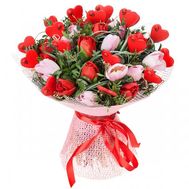 Bouquet of 25 tulips with hearts