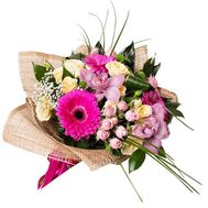 Букет из орхидей и роз