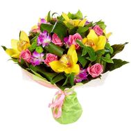 Bouquet of roses and orchids