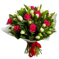 Букет из роз и тюльпанов