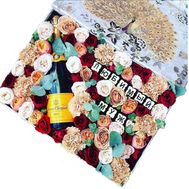 Квіти з цукерками коханому чоловікові