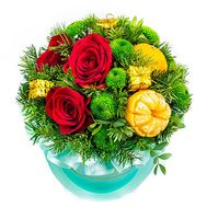 Christmas composition in a hat box