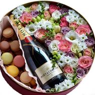 Оригинальный подарок с шампанским в коробке