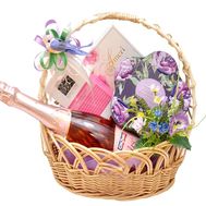 Подарункова корзина з шампанським