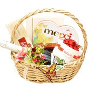 Gift basket with sweets