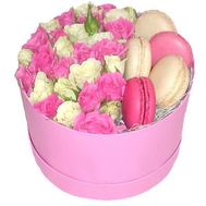 A gift of Macarons with flowers
