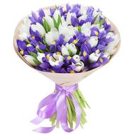 Spring bouquet of flowers
