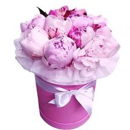 9 pink peonies in a box