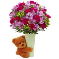 Букет альстромерий с мишкой