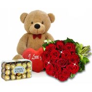 Букет роз с мишкой и конфетами