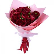 Букет из бордовых пионов