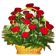 Корзина из 21 розы