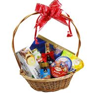 Gift basket with cognac