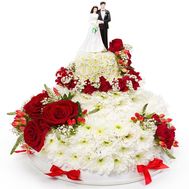 Wedding cake from flowers