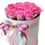 13 pink roses in a box