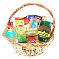 Большая корзина сладостей