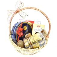 Корзина сладостей к чаю