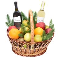 Новогодняя корзина фруктов с импортным вином