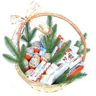 Новогодняя подарочная корзина Kinder