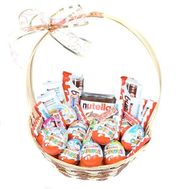 Новогодняя подарочная корзина для детей