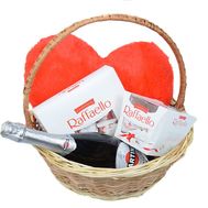 Подарочная корзина для любимой