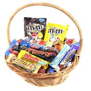Подарочная корзина сладостей