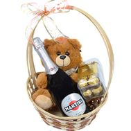 Подарочный набор в корзинке