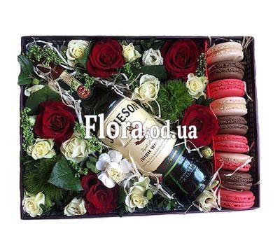 Цветы для него в коробке