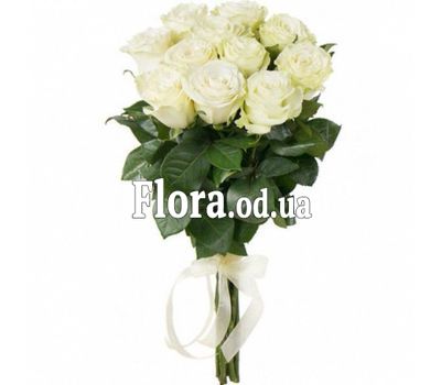 11 white roses