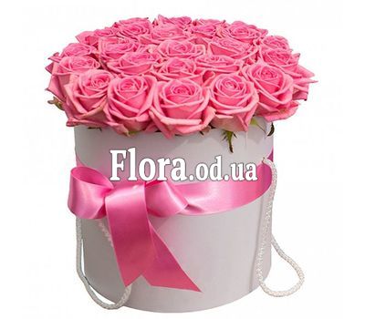 21 роза в шляпной коробке