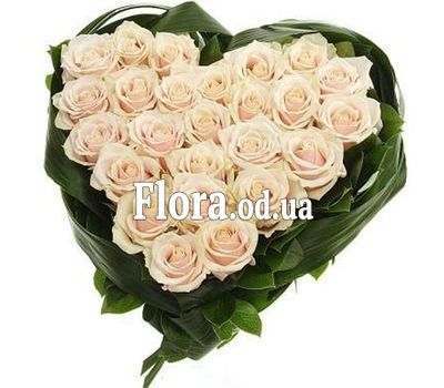 25 белых роз