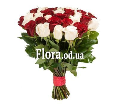 35 импортных роз