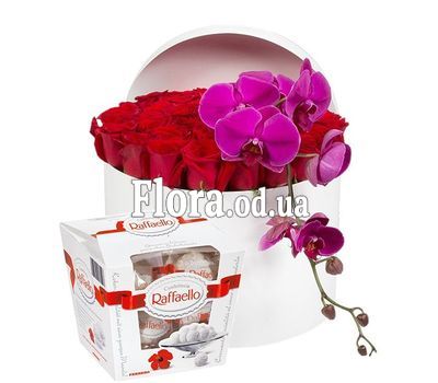 51 роза с орхидеей и конфеты