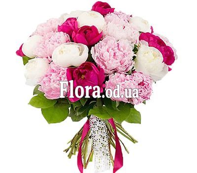 Букет из 21 импортного пионов