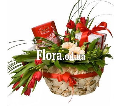 Basket of sweets for birthday