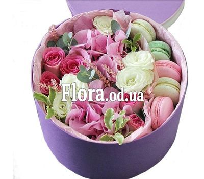 Macarons в цветах