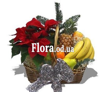 Новорічний кошик з фруктами