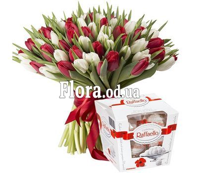 A huge bouquet of 101 tulips